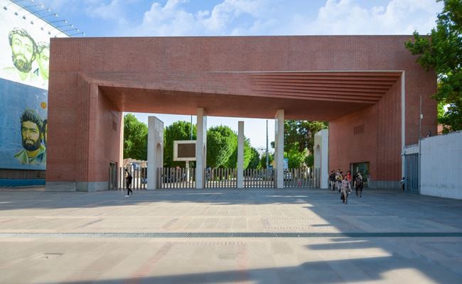 Şerif Tehnologiýa Uniwersiteti, iň gowularyň uniwersiteti